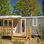 Camping La Baule Resort *